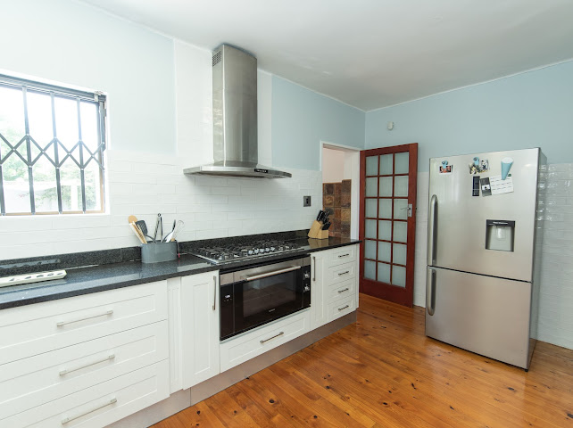 5 Bedroom Property for Sale in Summerstrand Eastern Cape